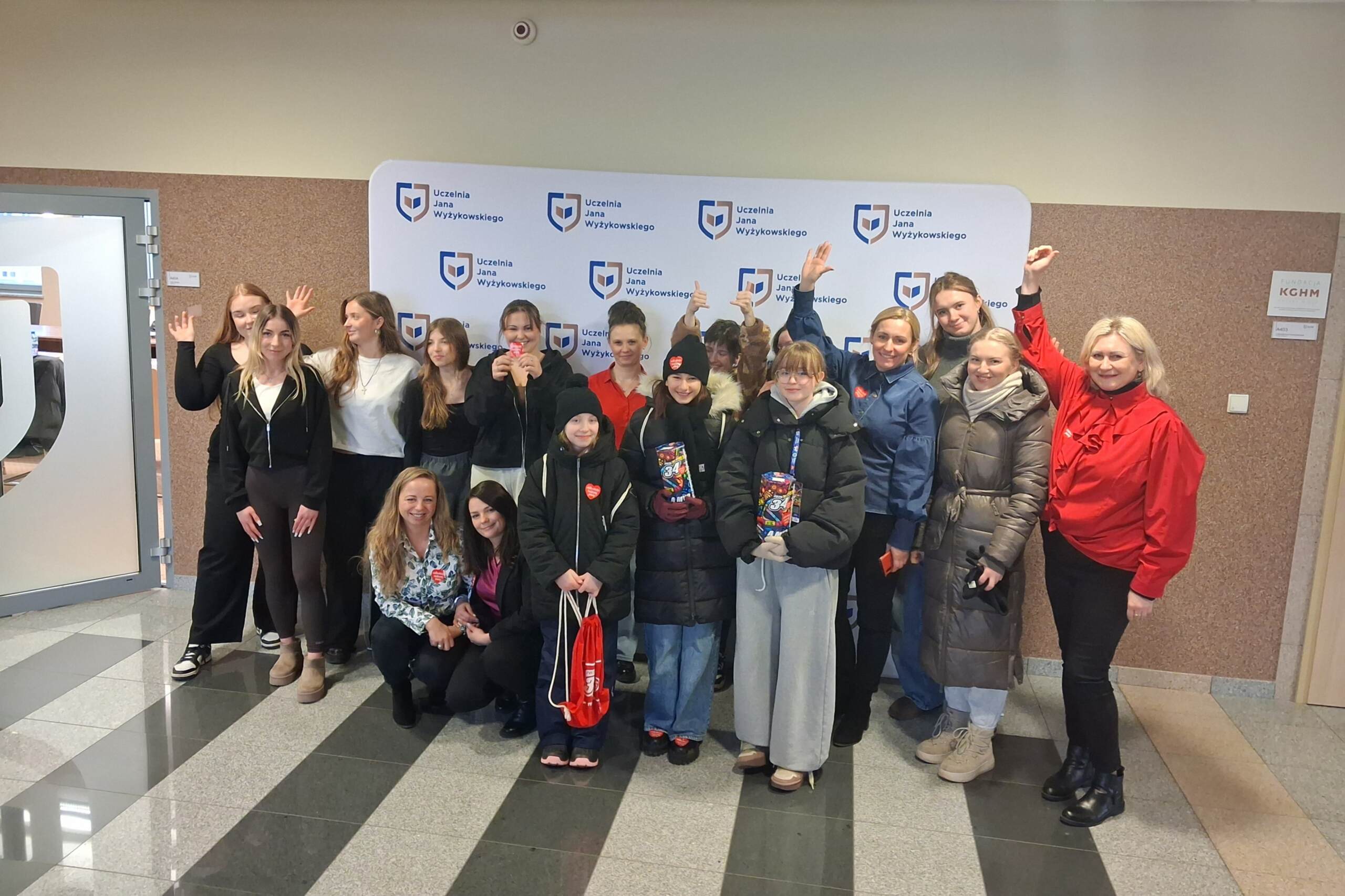 Studenci UJW wspierają akcję WOŚP