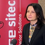 kobieta udziela wywiadu telewizji