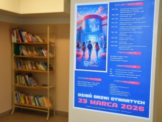 Plakat z programem Dnia Drzwi Otwartych UJW, zaplanowanego na 23 marca 2026 roku.